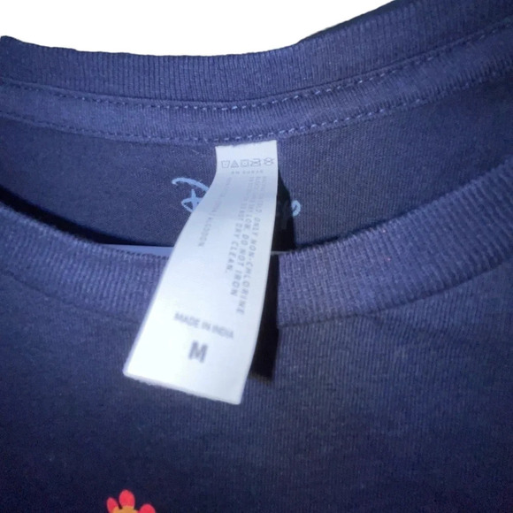 Disney Teeturtle Stitch Rainbow Heart T-Shirt Blue Size Medium Color Splatter - Picture 5 of 6